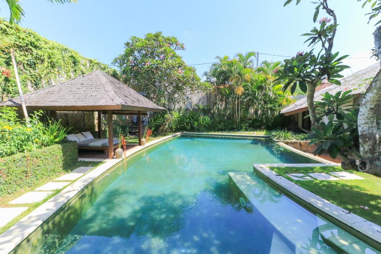 Villas Sin Sin Canggu Buitenkant foto