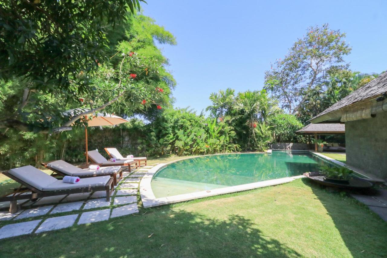 Villas Sin Sin Canggu Buitenkant foto
