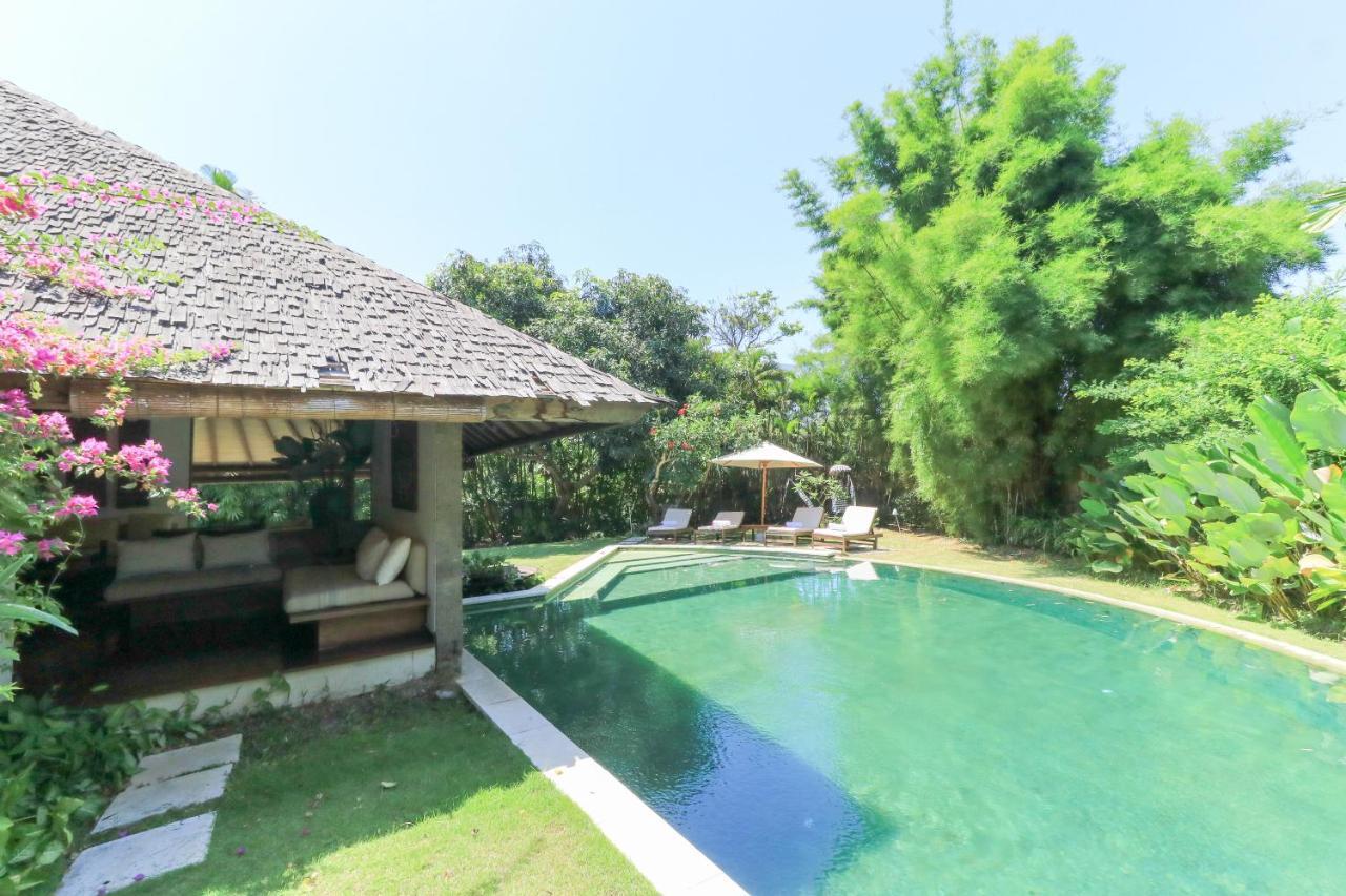 Villas Sin Sin Canggu Buitenkant foto